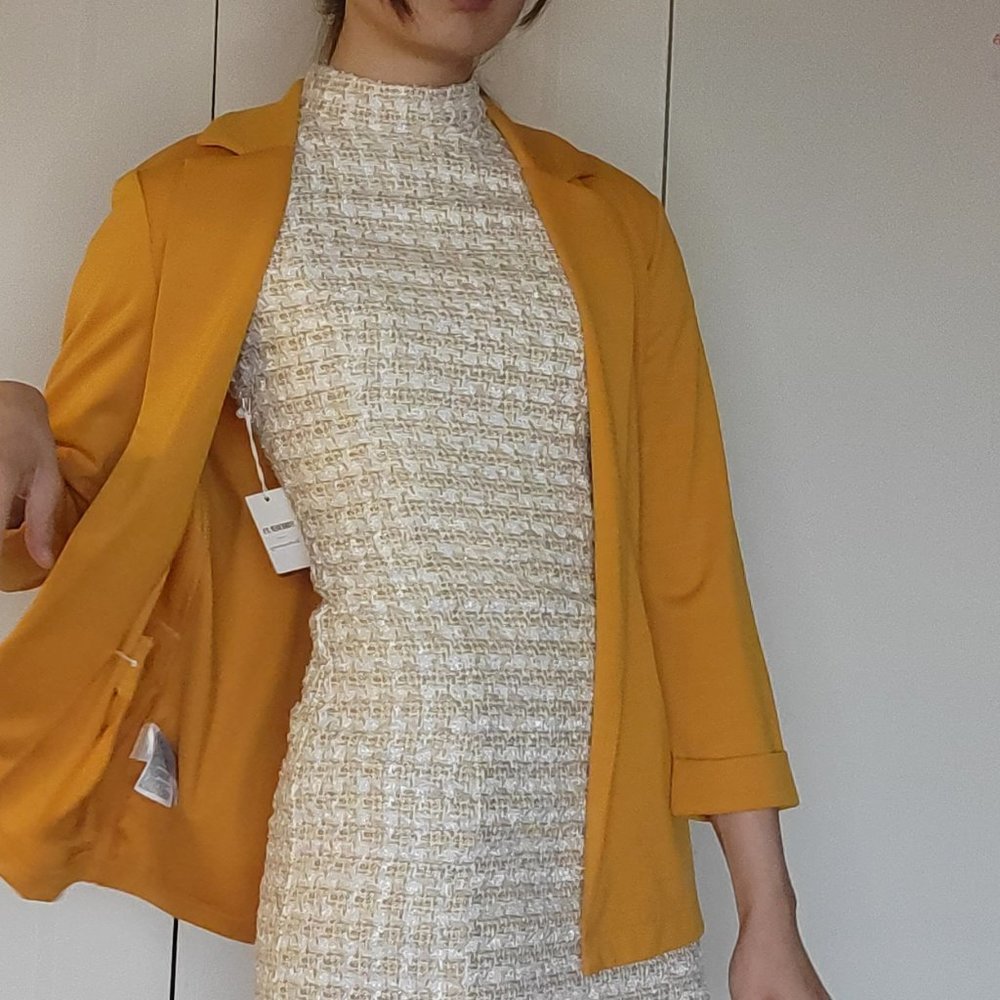 Super Comfortable Knit Blazer Yellow Gold sheen